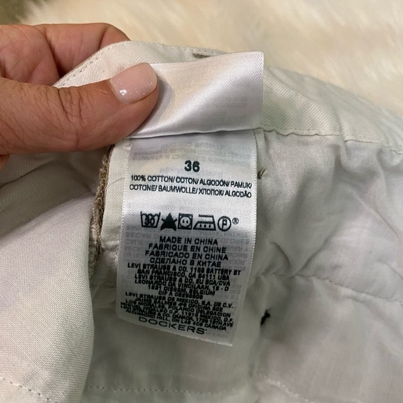 Dockers: Men's Novelty Anchor Print Casual Summer Cargo Shorts Tan Medium - Picture 5 of 5